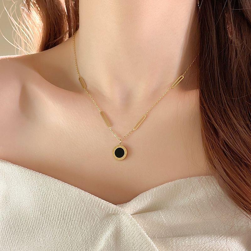 

Серебряное ожерелье-подвеска «Салют-Одуванчик» для женщин, новый стиль 2025, ожерелье-колье на ключицу, легкая роскошь, этническое ожерелье, украшение, лето Black and white double-sided titanium steel