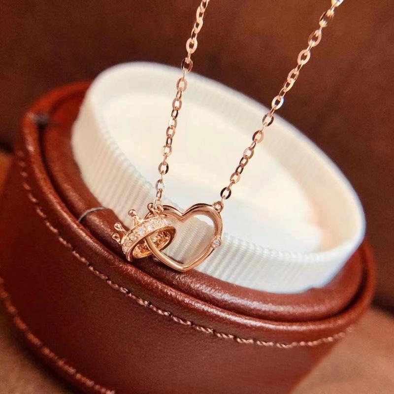 Korean Style Crown Heart Necklace - Light Luxury Niche Collarbone Chain for Women, Best Friend Gift