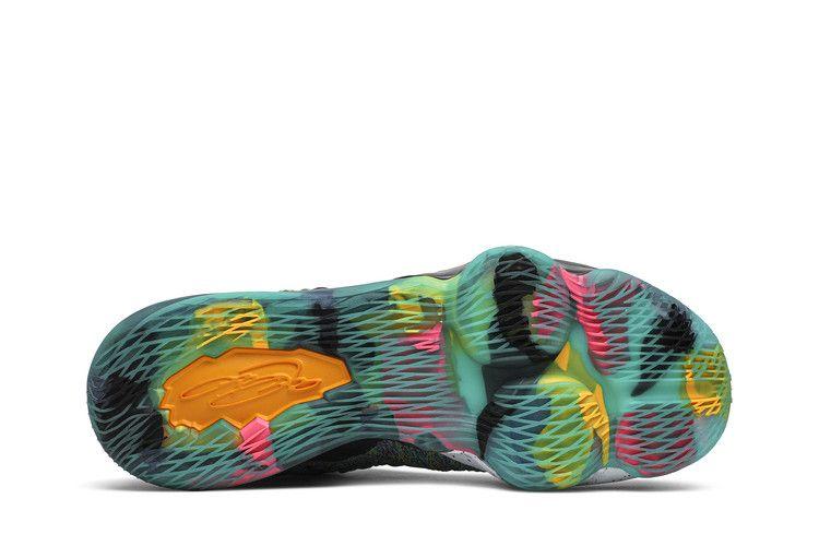 Nike LeBron 17 I Promise