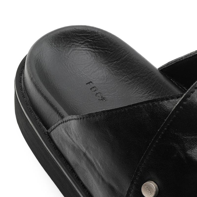 2026 New Men's Casual Slippers Autumn Winter Retro Comfortable Lazy  Black Leather Shoes for Indoor Platform Sandals Daily Use