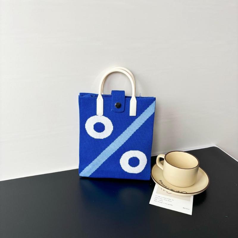 New large-capacity knitted bag, mobile phone bag, niche shoulder messenger bag, high-end, cartoon fashion handbag.