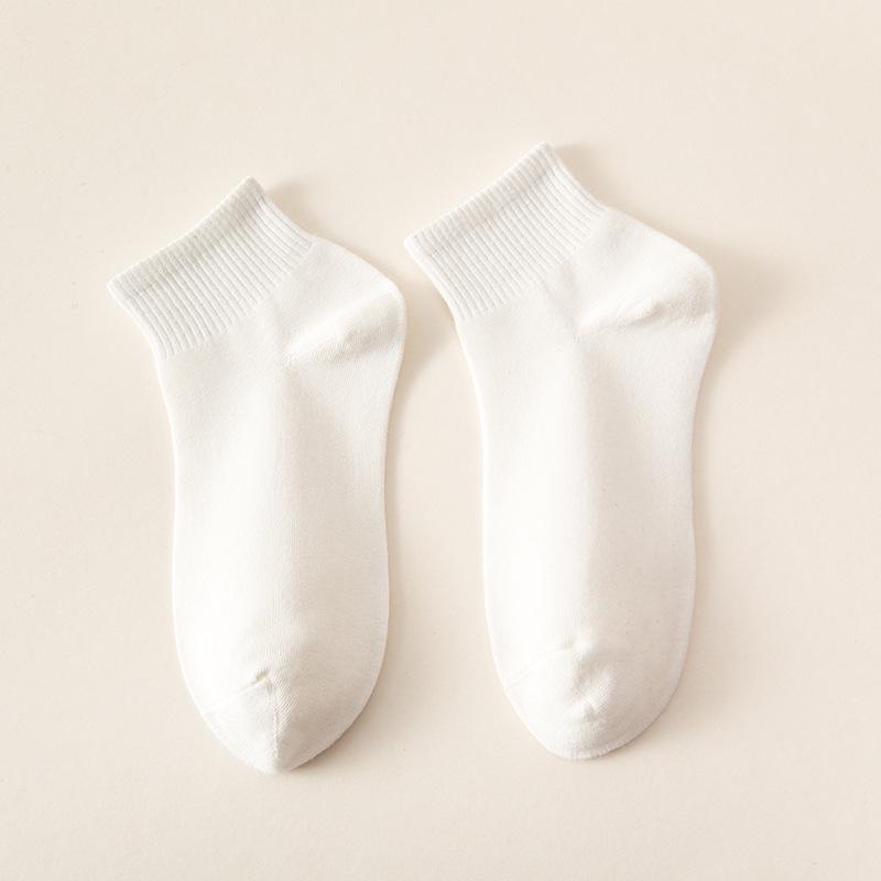 Women's Summer Thin Cotton Ankle Socks - Antibacterial, Odor-Resistant, Breathable, Sweat-Absorbing in Solid White