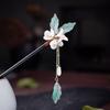 Retro Chinese Hair Jewelry White Flower Step Shake Green Leaf Butterfly Designs Wooden Hair Sticks Forks Women Hair Bun Maker