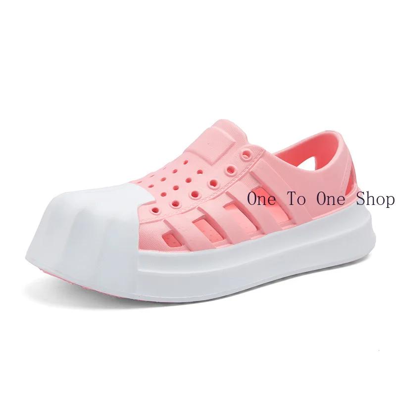 Summer Couple Hollow Hole Shoes Wearing Casual and Fashionable Beach Breathable and Non slip Soft Sole Sandals Dance