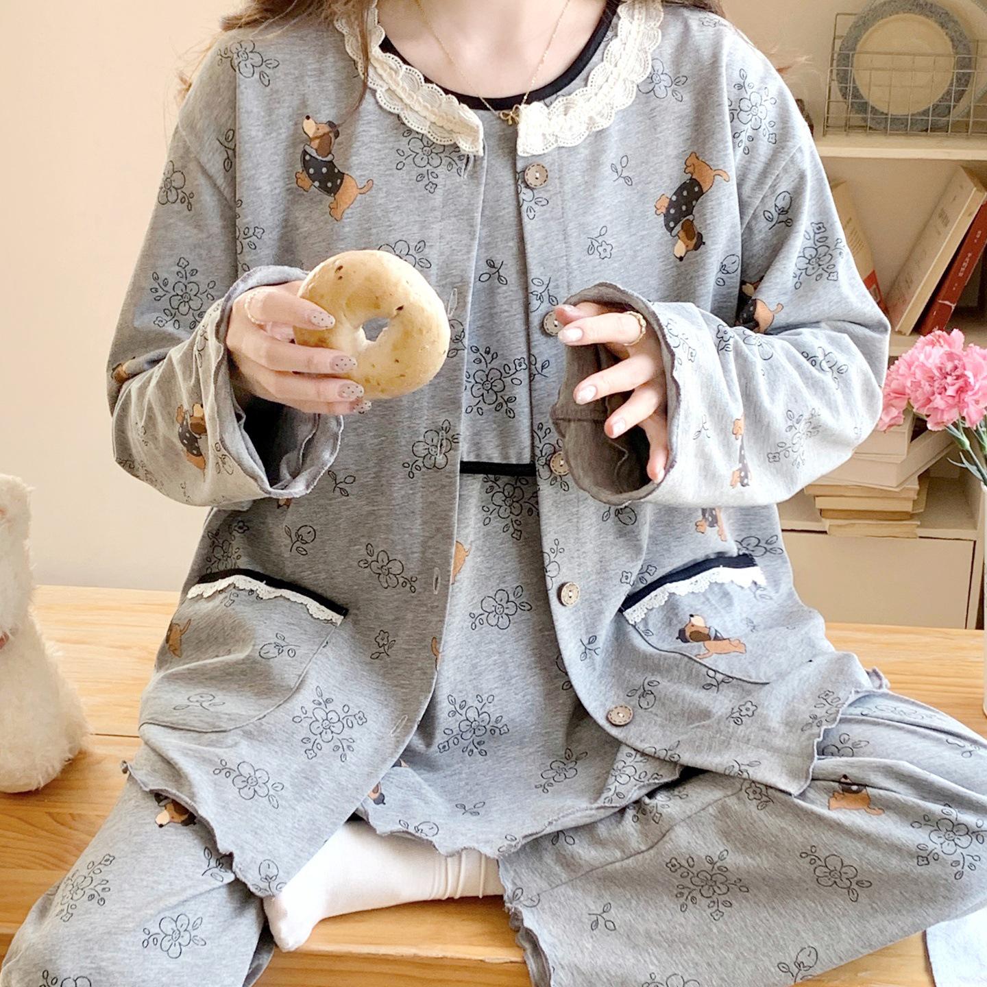 

Postpartum 3-Piece Set with Built-In Bra – Ideal for Spring/Autumn, Breastfeeding, Delivery, and Outdoor Wear. XL
