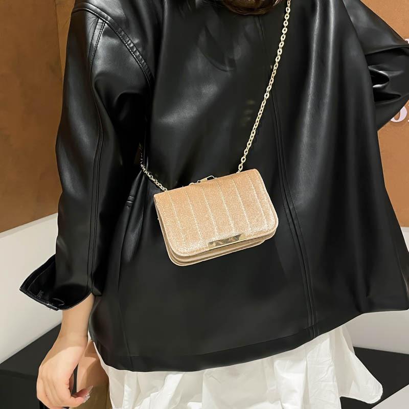 High-end Small Bag Women's New Trendy Fashion Velvet Chain Messenger Bag Retro Versatile Shoulder Small Square Bag