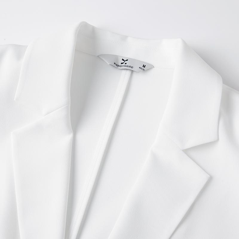 Commuter seven quarter sleeve shoulder silhouette suit jacket
