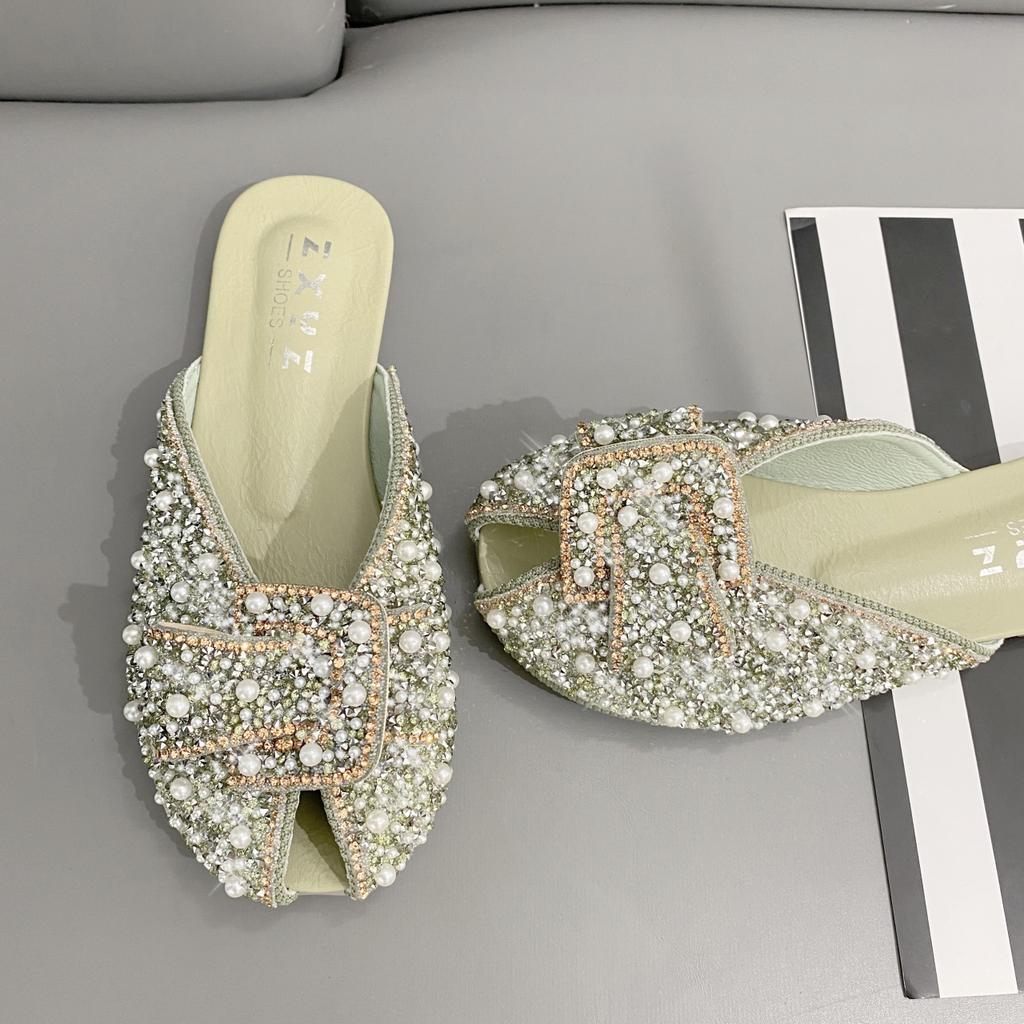 Šlepetės moteriškos lauko 2025 vasaros naujos šimtas su plokščiapadžiais kalnų krištolu mada Baotou pusiau šlepetės moteriškos