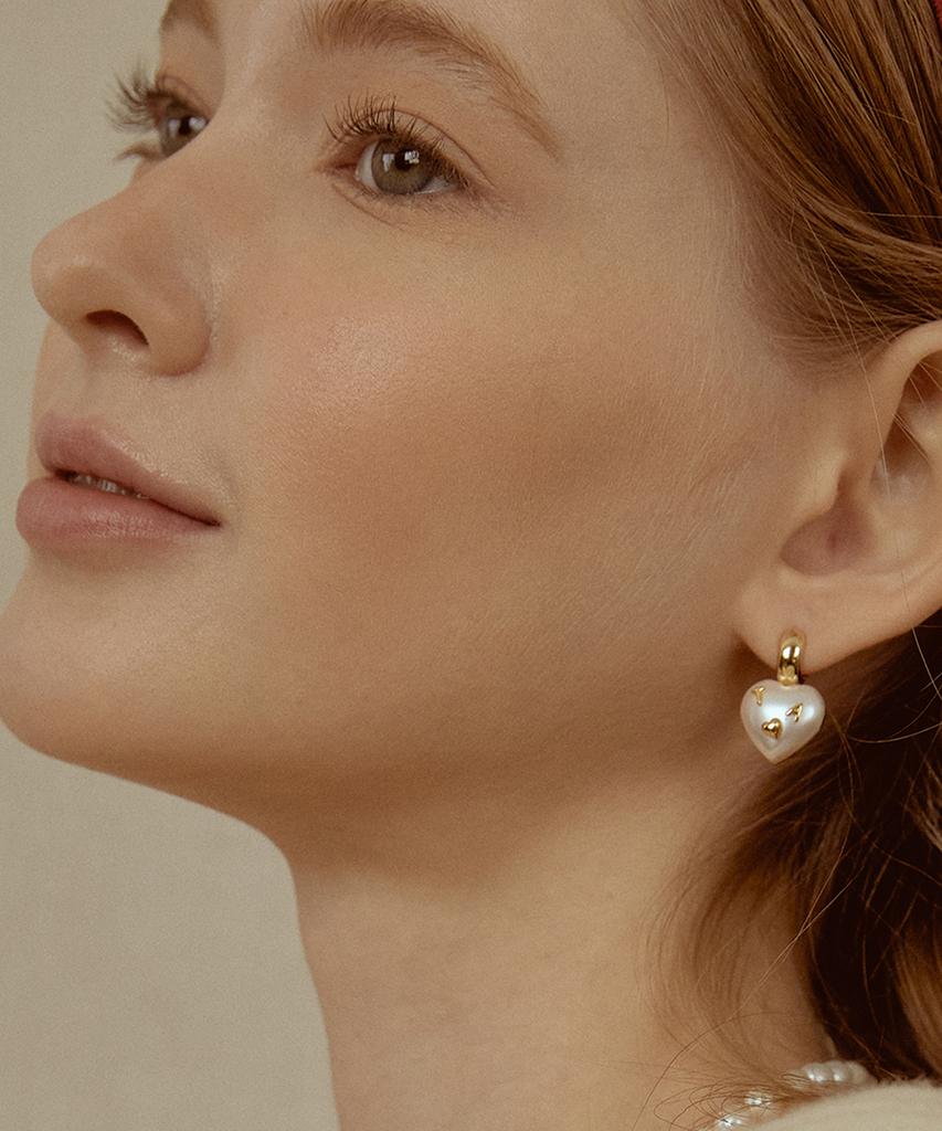 Tatiana Lettering Pearl Heart Hoop Earring Ec1948