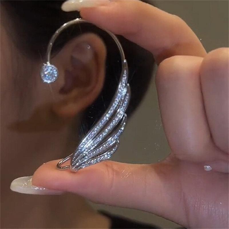 1PC Angel Wings Crystal Clip Earrings Simple Zircon Ear Stud for Women Piercing Ear Cuff Earring Jewelry Birthday Gift