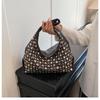 Borsa a Spalla da Donna con Texture di Alta Gamma, Tendenza alla Moda, Borsa Sottobraccio con Borchie, Stile Ragazza Dolce e Cool Piccante, Borsa da Pendolari di Grande Capacità