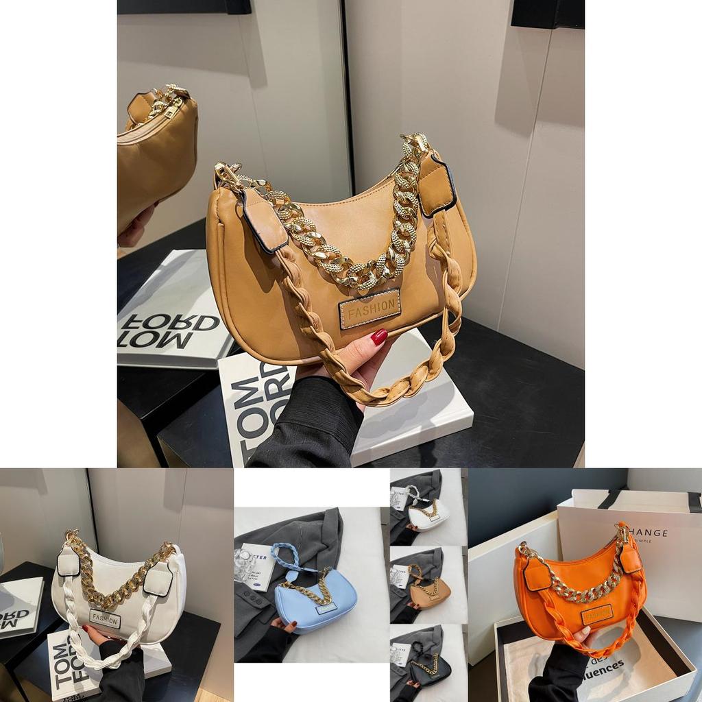 Chic Small Pu Leather Women's Chain Shoulder Bag With Zipper Closure For Everyday Style
