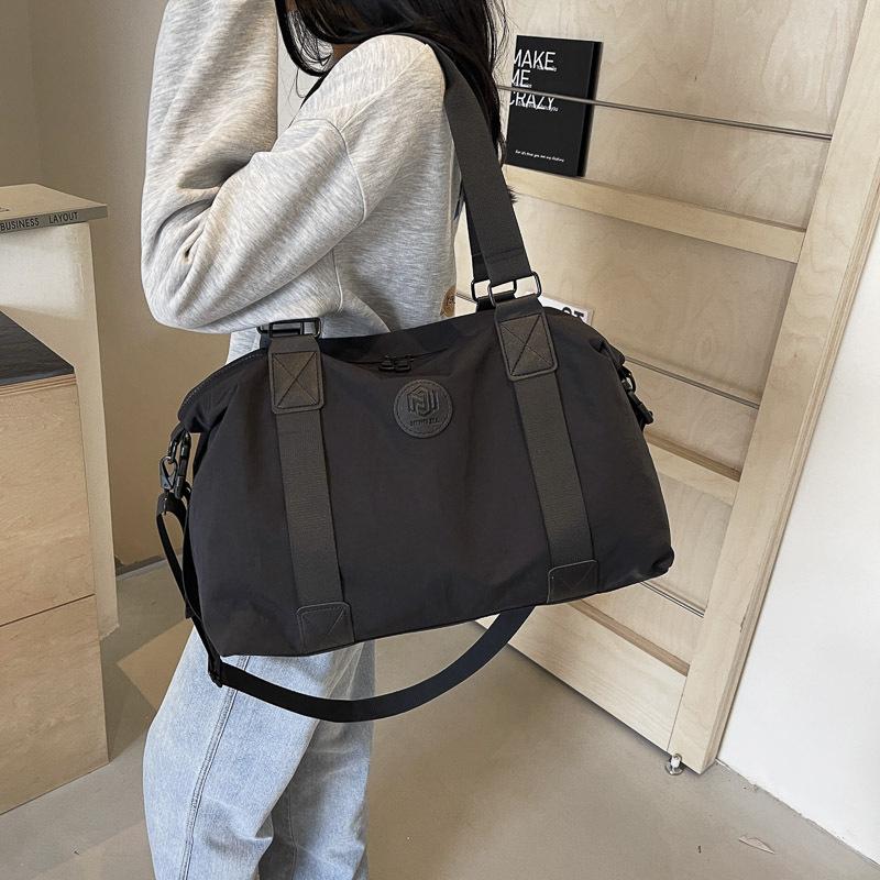 Men's and Women's Sports Fitness Yoga Bag with Wet and Dry Separation Short-distance Storage Bag Outdoor Leisure Handbag