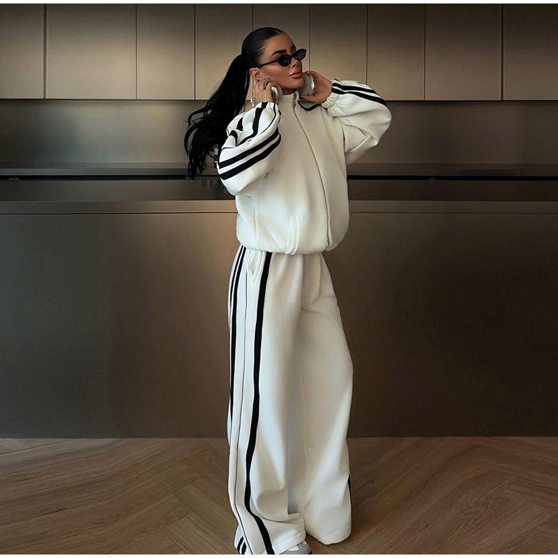 Костюм из свитера с длинным рукавом и брюк в тон. Женский. Новый стиль 2026. Повседневный костюм. Спортивный. Универсальный. Модный костюм. XL