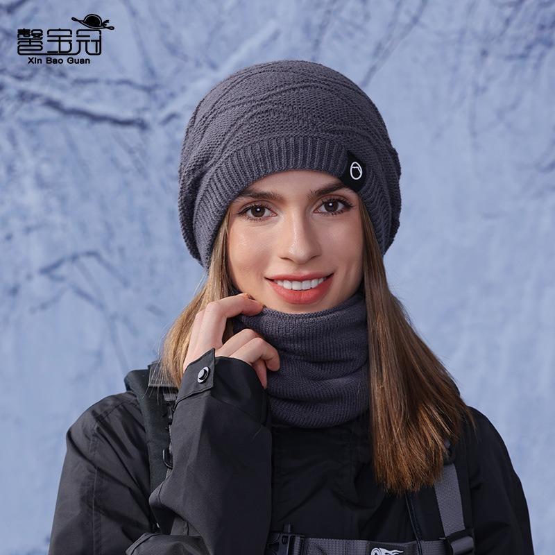 Winter hat, scarf, two-piece cover, women's outdoor velvet, thermal ear protector, muff, knitted wool hat.