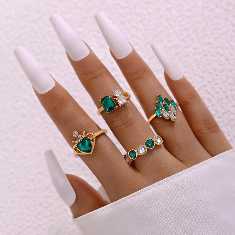 Accessories, Vintage Metal Imitation Emerald Diamond Set Love Snake Multi-piece Ring Set