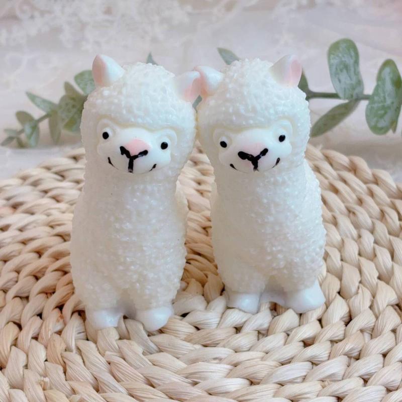 White Alpaca Tpr Squeeze Toy Elastic Stress Relief Cute Desktop Decor Ideal Classroom Prize Or Gift For Holidays