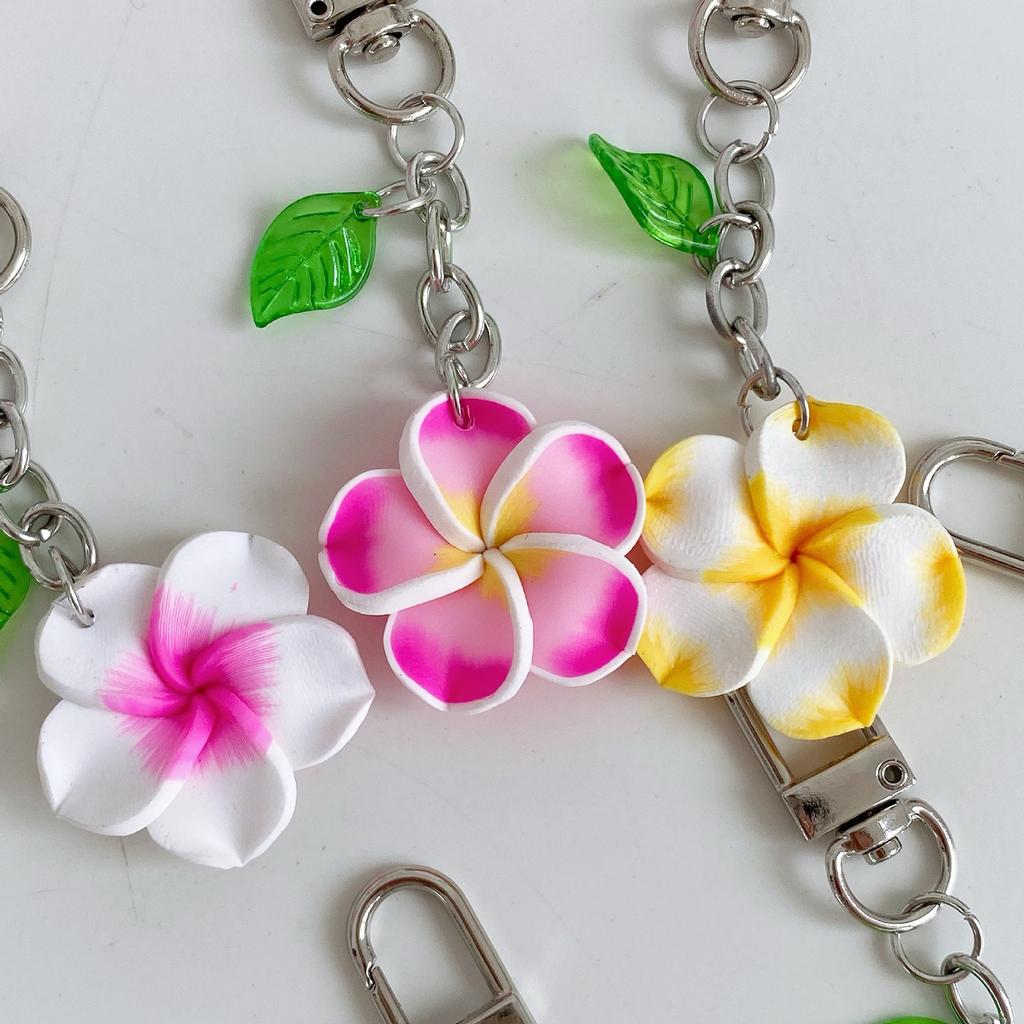 Sweet Frangipani Floral Pendant Keychain Cheerful Sunflower Key Ring Bag Decoration Gift For Women Girls Friend