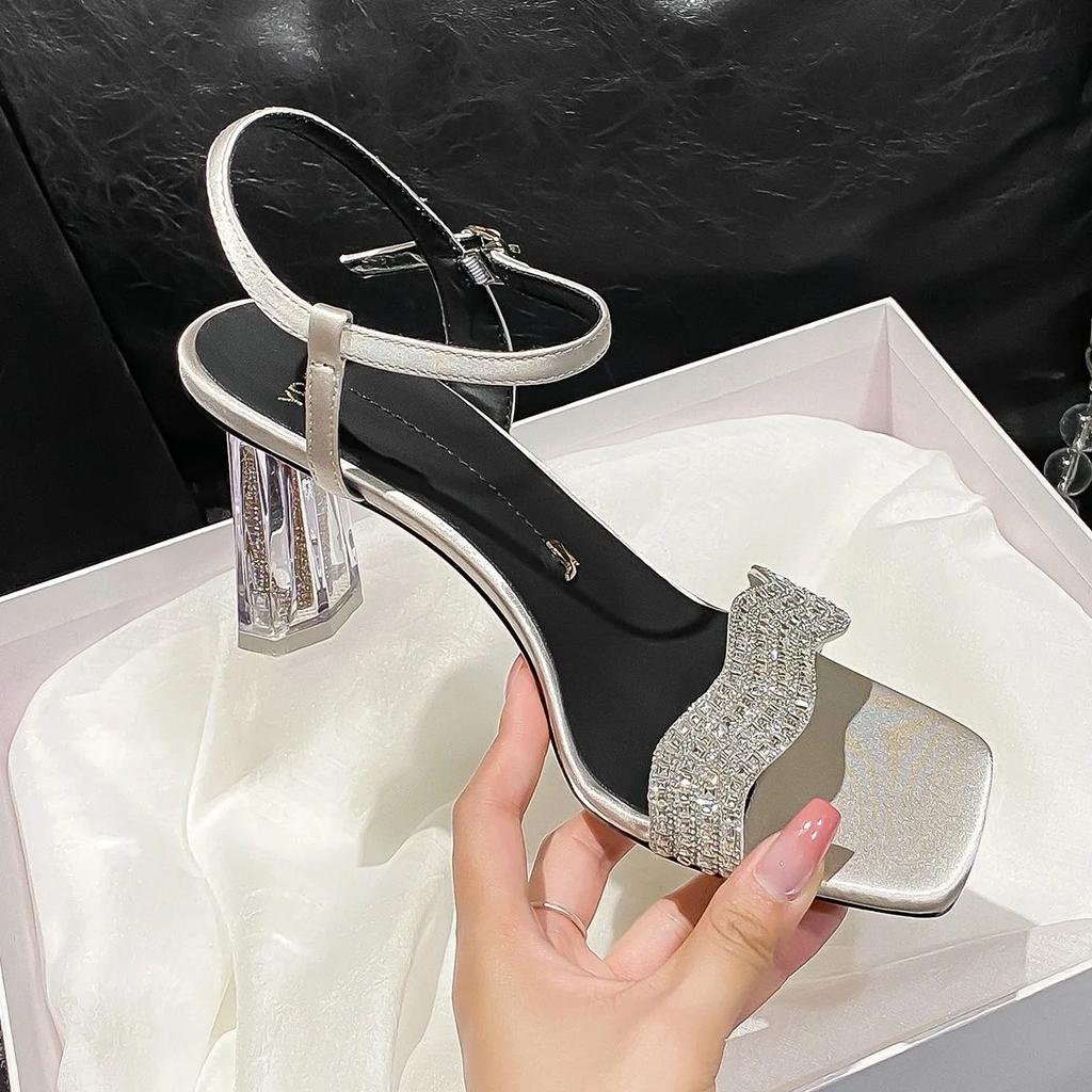 Schuhe für Damen 2025 Neue Sommer Schnallenriemen Absatz Damen Sandalen Mode Vielseitig Peeptoe Strass Eckige Zehenpartie Kleidsandalen