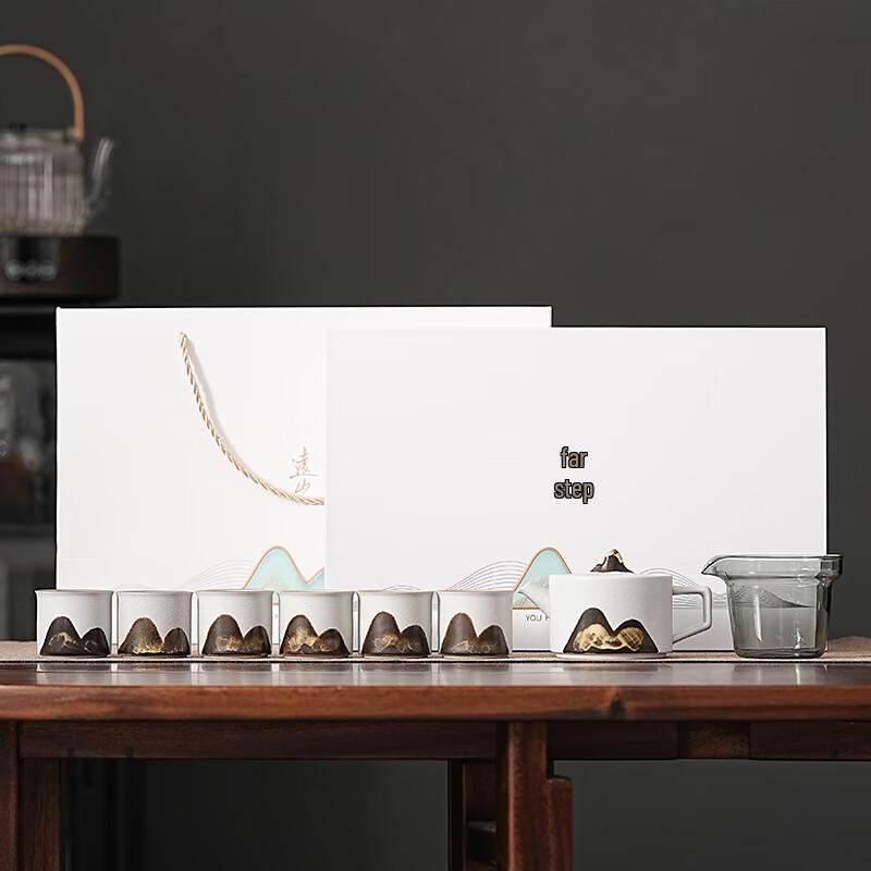 

Wushiyuan Guanshan Ceramic Tea Set