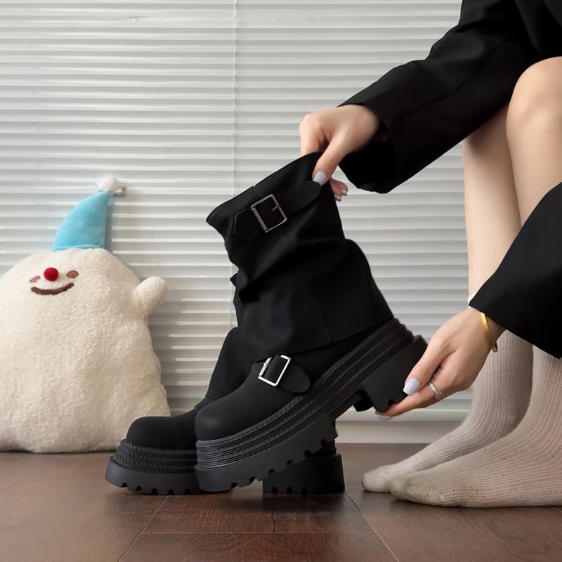 Fashion Versatile Belt Buckle Round Head Thick Sole Heightening Short Boots Women's 2025 Autumn and Winter New Fashion Versatile Thick Sole Boots