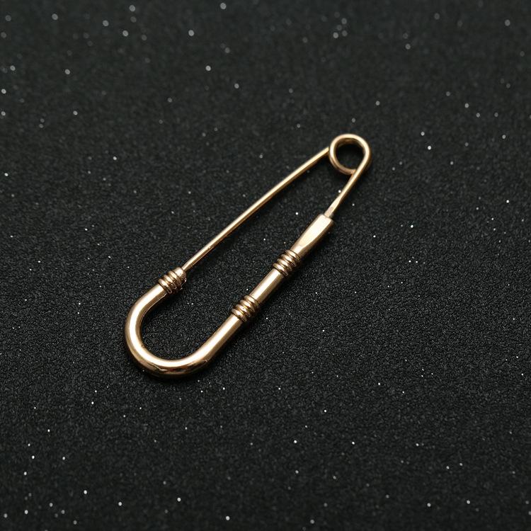 Versatile Retro Lion Head Brooch: Irregular Pendant & U-shaped Safety Pin