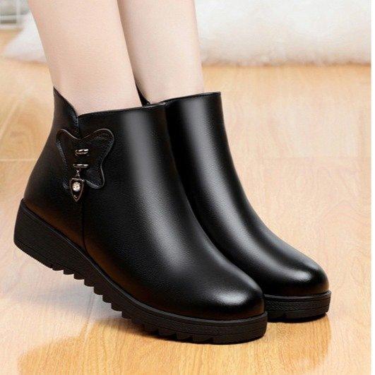 Warm Short Boots Cotton Shoes Winter Velvet Warm Leather Shoes Flat Grandma Non-slip Short Boots