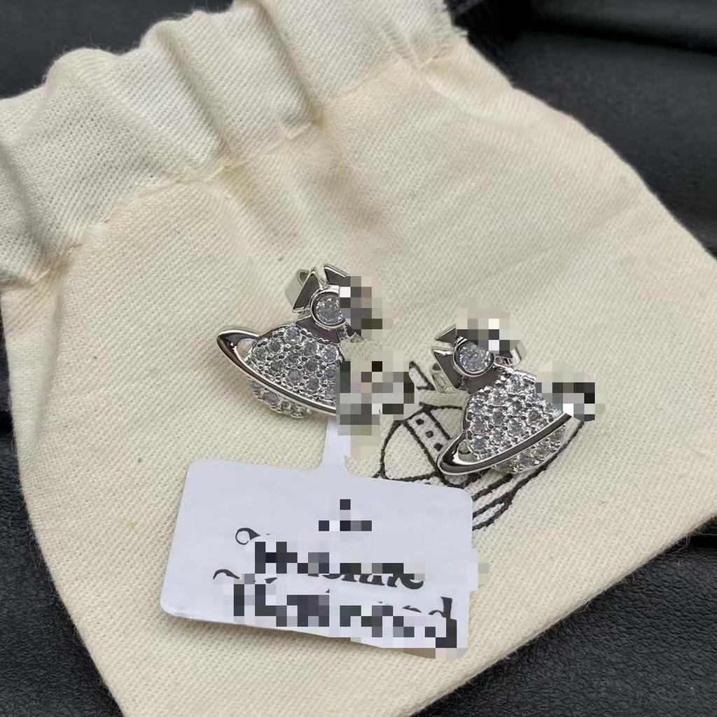 Westwood Stříbrné náušnice pecky: Módní niche design pro elegantní vzhled