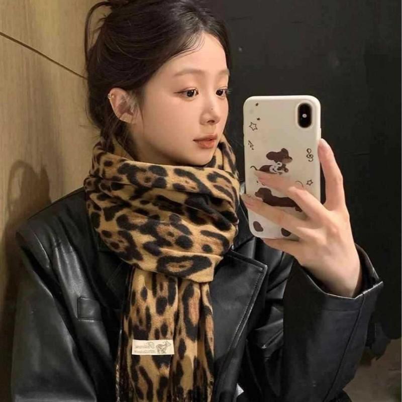 Chic Classic Leopard Print Scarf Women Fall Winter Soft Big Thick Imitation Cashmere Fringed Shawl Versatile Warm Muffler Female