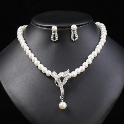 Korean Version of Personalized Pearl Necklace Earrings Set Women's Temperament Explosive Alloy Electroplating Bridal Dress Accessories