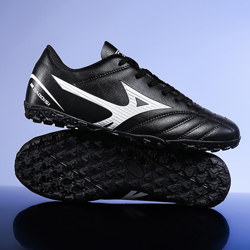Source manufacturer, football shoes, boys, teenagers, children, primary school students, broken nails, training matches, football shoes