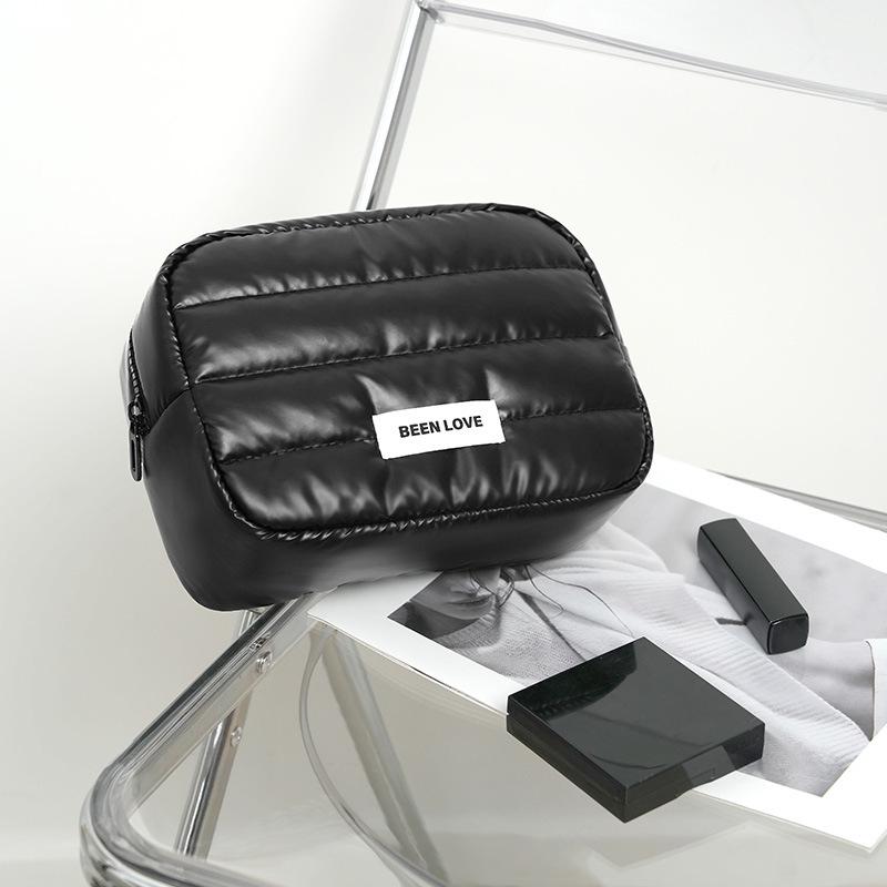Bei Lian High-End Large Capacity Makeup & Travel Toiletry Bag
