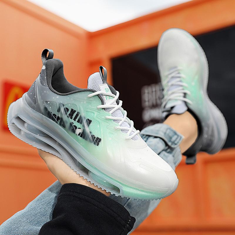 

Мужская спортивная обувь. Популярная спортивная повседневная обувь на шнуровке. Удобная противоскользящая обувь. Новая тенденция. Простая индивидуальная модная мужская обувь.