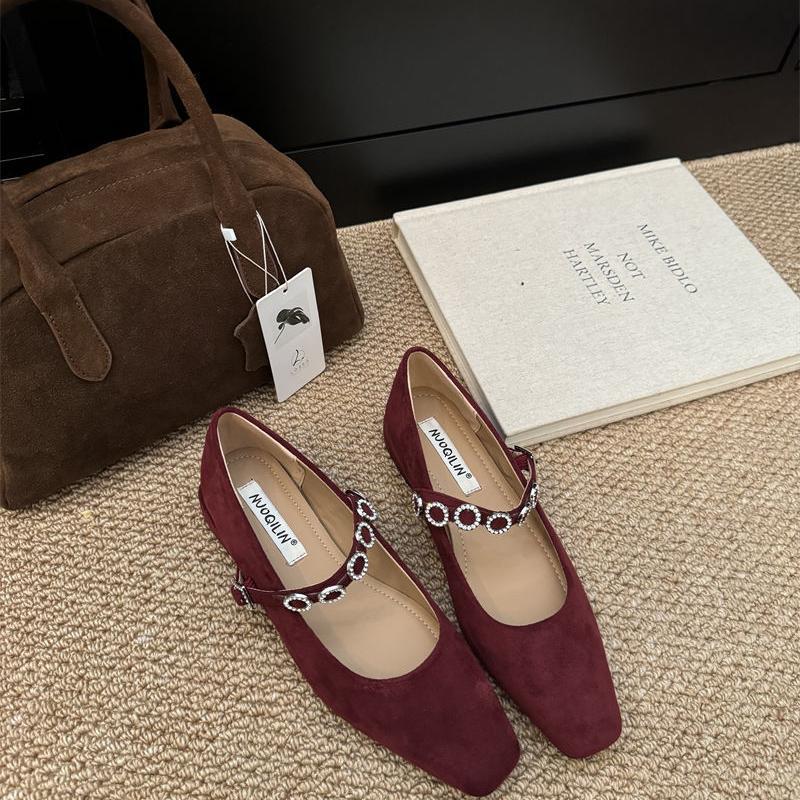 2025 temperament small square head Korean diamond belt shallow mouth Mary Jane shoes women's spring and autumn low-heeled suede single shoes