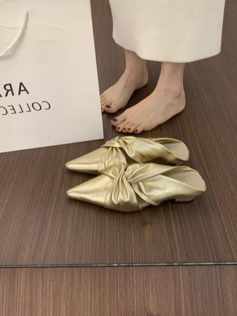 2025 Pointed French Pleated Hollow Flat-soled Women's Shoes Commuter Cross Kink Temperament Shallow Mouth Half Drag Giant Soft Light Luxury