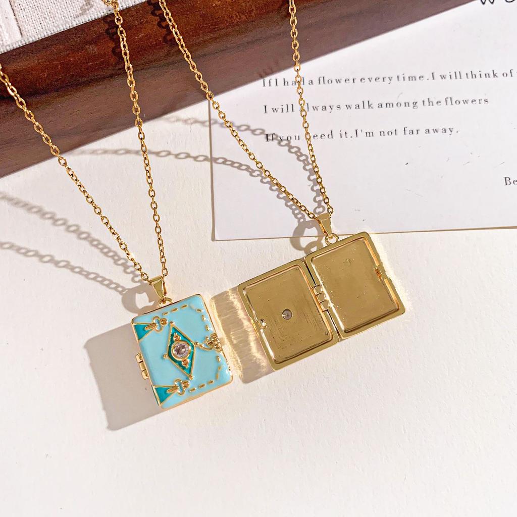 Necklace girl cute wind sweet notebook necklace can open niche versatile high sense light luxury fashion accessories