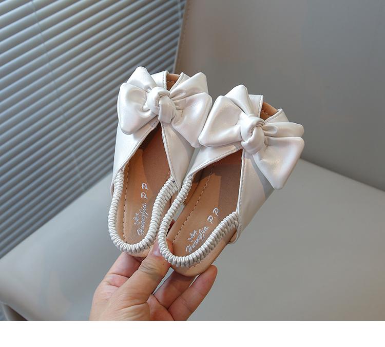 New Summer Girl’s Sandals Peep Toe Elastic Band Sliver Beige Kids Sliders Bowknot Graceful Flexiable Trendy Children Shoes Flat