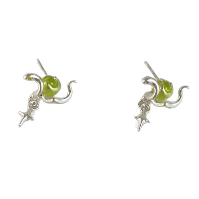 Unique Green Fruit Snake Four Point Star Stud Earrings For Women Sophisticated Alloy Jewelry Lightweight Comfortable Fashion Accessories 1