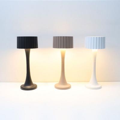 Oświetlenie LED – Lampy stołowe LED