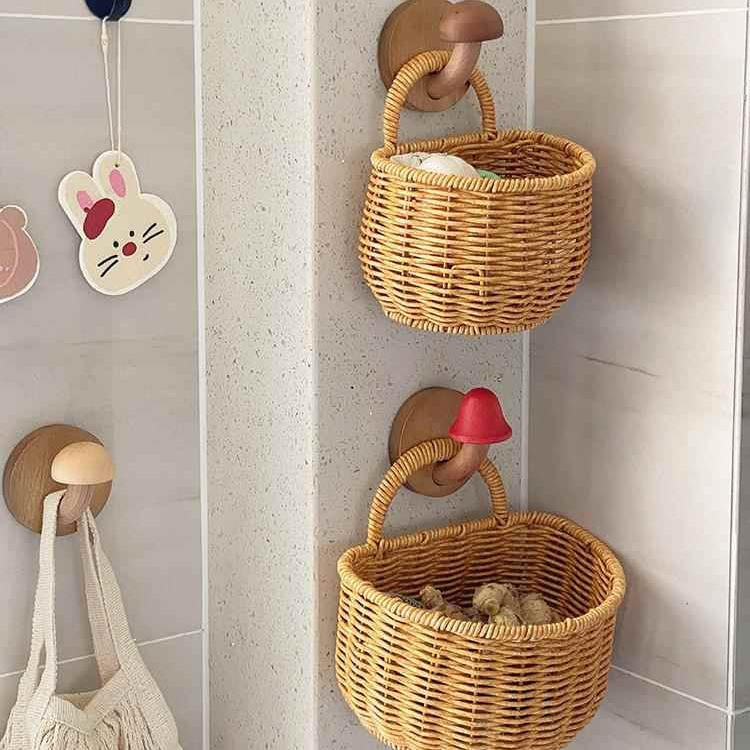 1Pcs Storage Basket With Handle Cute Wall Hanging Woven Basket Kawaii Hanging Storage Basket Kitchen Sundries Organizer