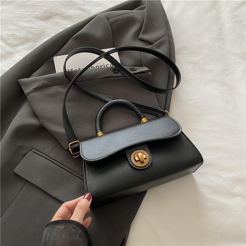 Осень и зима ретро однотонная новая работа сумка для通勤 женская универсальная повседневная высококлассная темпераментная сумка-мессенджер