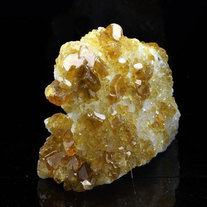 Pierres et Minéraux. Baryte. 1356.0 ct. Xiefang Mine, Ganzhou, Chine.