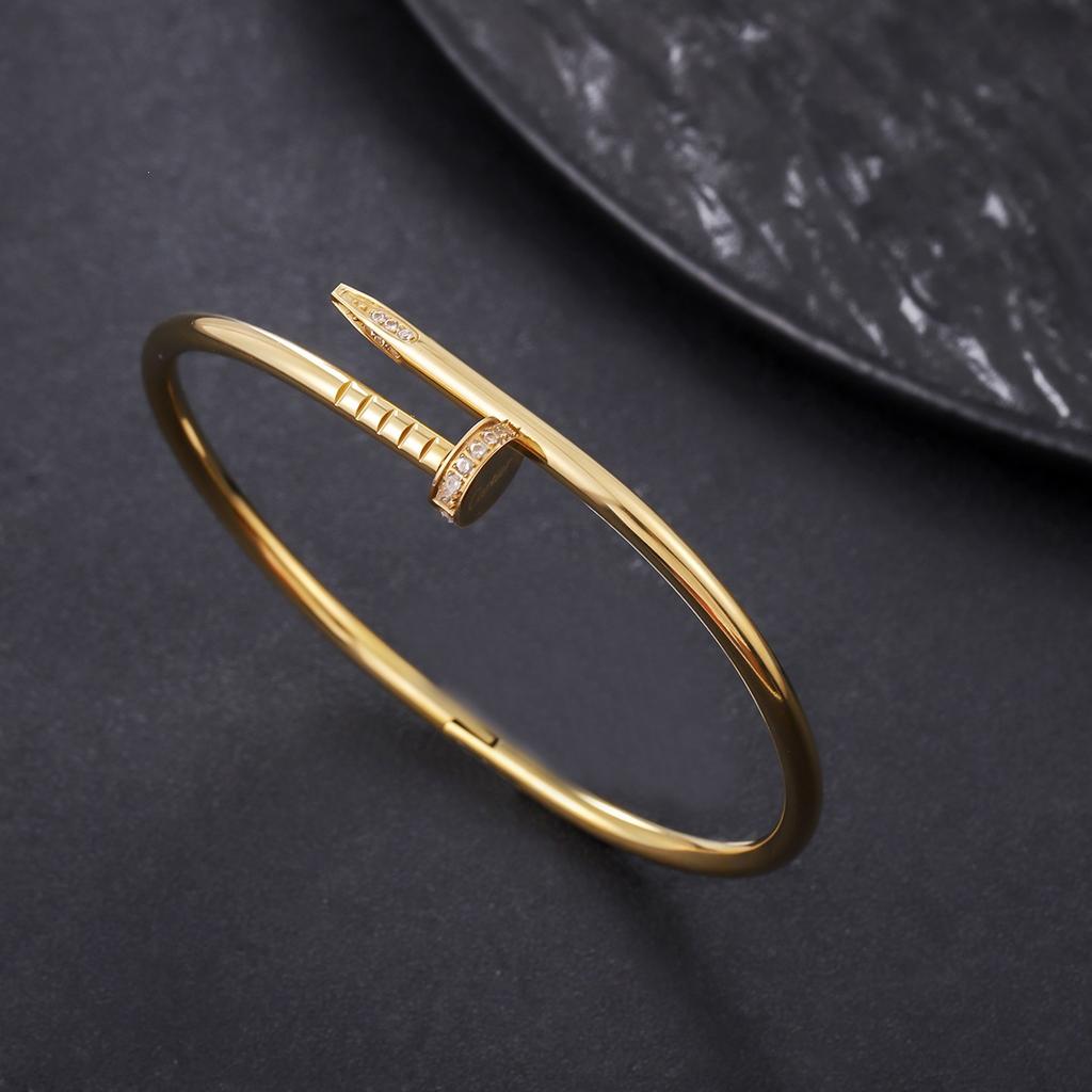 Horseshoe Nail Adjustable Non Fading Titanium Steel Couple Bracelet For Men Women