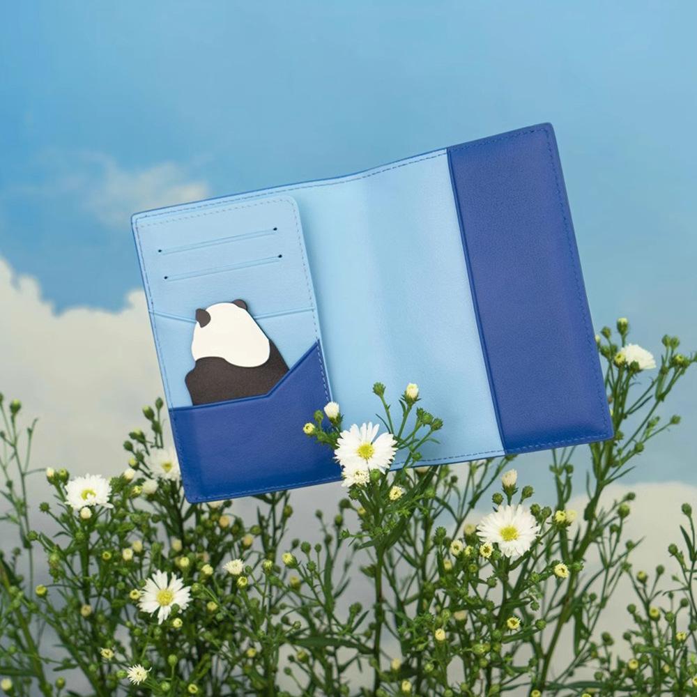 Kreativer Panda-Reiseetui im chinesischen Stil: Mehrschichtiges Lederdesign und Kulturdokumentenschutz