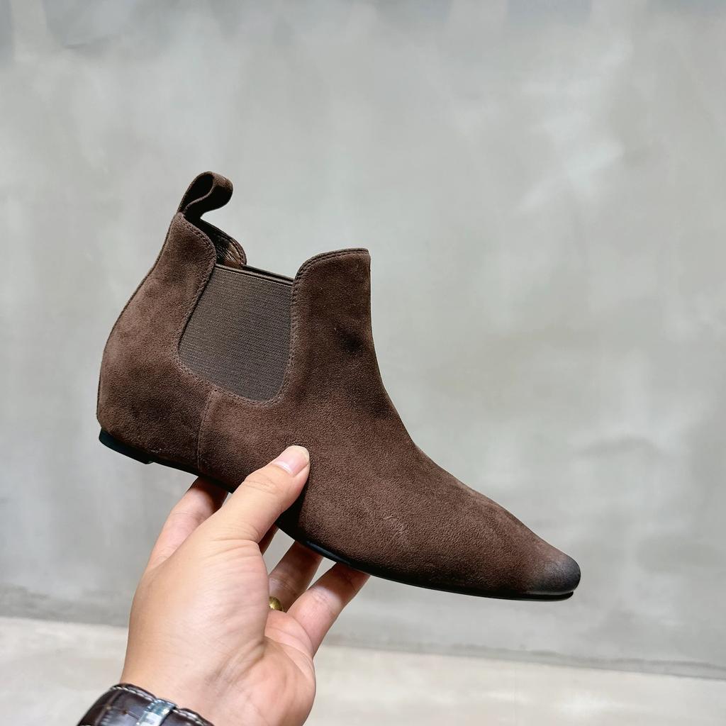 Sheepskin Version~ Retro Matte Suede Polished Pointed Inner Heightening Chelsea Boots Short Boots Women's 2025 New Bare Boots