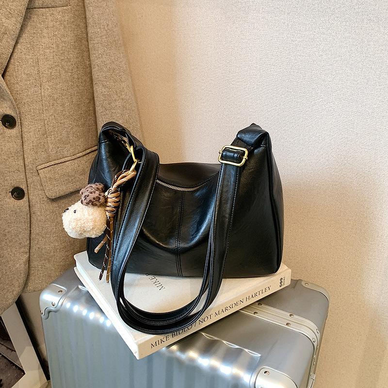 Premium Oily Leather Retro Bag 2025 New Fashion Commuter Large Capacity Women's Shoulder Messenger Bag Tote Bag