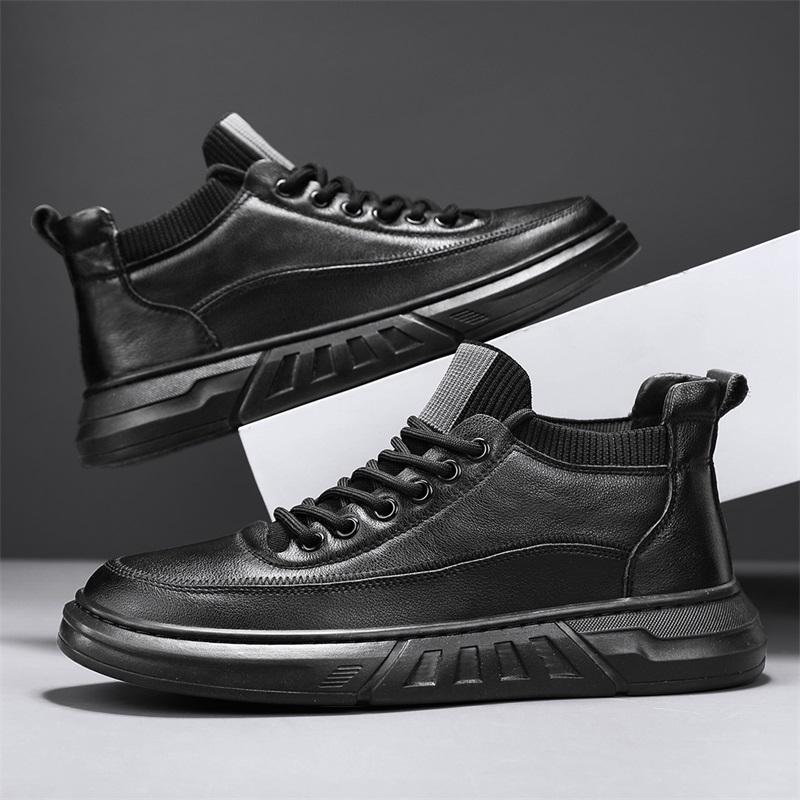 2025 Leather Shoes Soft Surface Autumn and Winter Versatile Black Fashion Soft Sole Trendy Shoes New Breathable Korean Version Casual Men the Same S