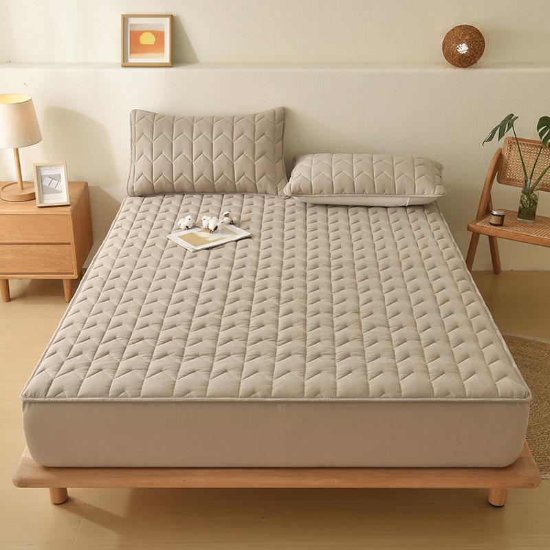 

2025 new plain cloud wrinkled yarn padded fitted sheet, machine washed dust cover universal in all seasons, no pillowcase only 2pcs pillowcase