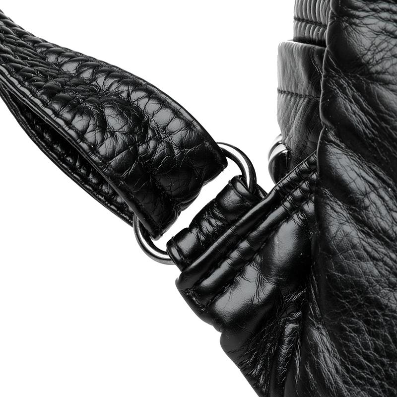 Nietenverzierter Rucksack Modischer Punk-Stil Rucksack für Damen Lässiger täglicher Gebrauch Leichter Rucksack mit Nieten für den täglichen Weg zur Arbeit, Schule und Reisen