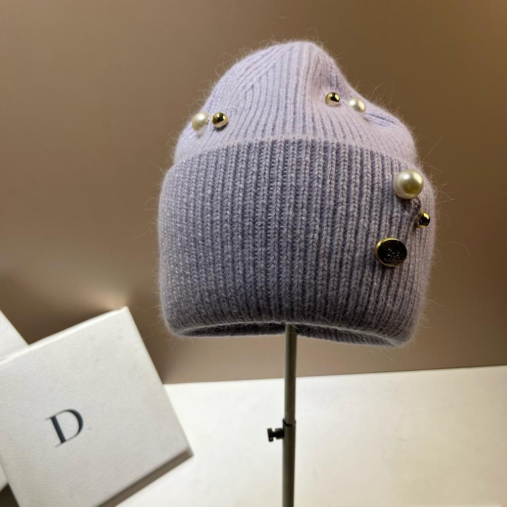 Designer-Perlenbrosche, Strickmütze für Damen, Luxus-Wollmütze mit Metalllogo, Mütze aus echtem Kaninchenfell, warme Damen-Wandermütze